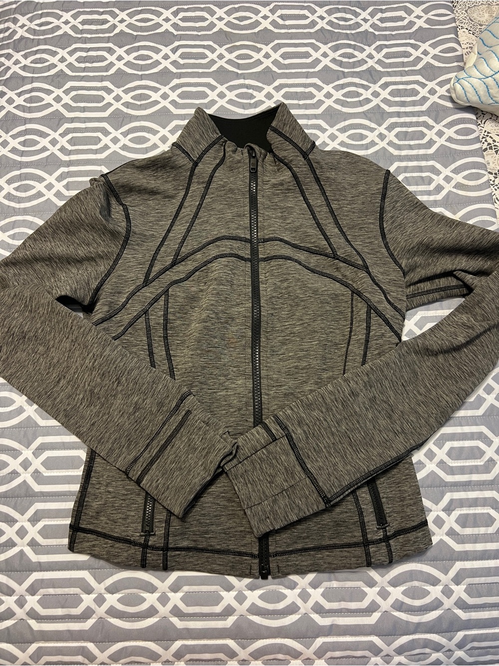 Lululemon Cropped Define Jacket - Picture 1 of 3